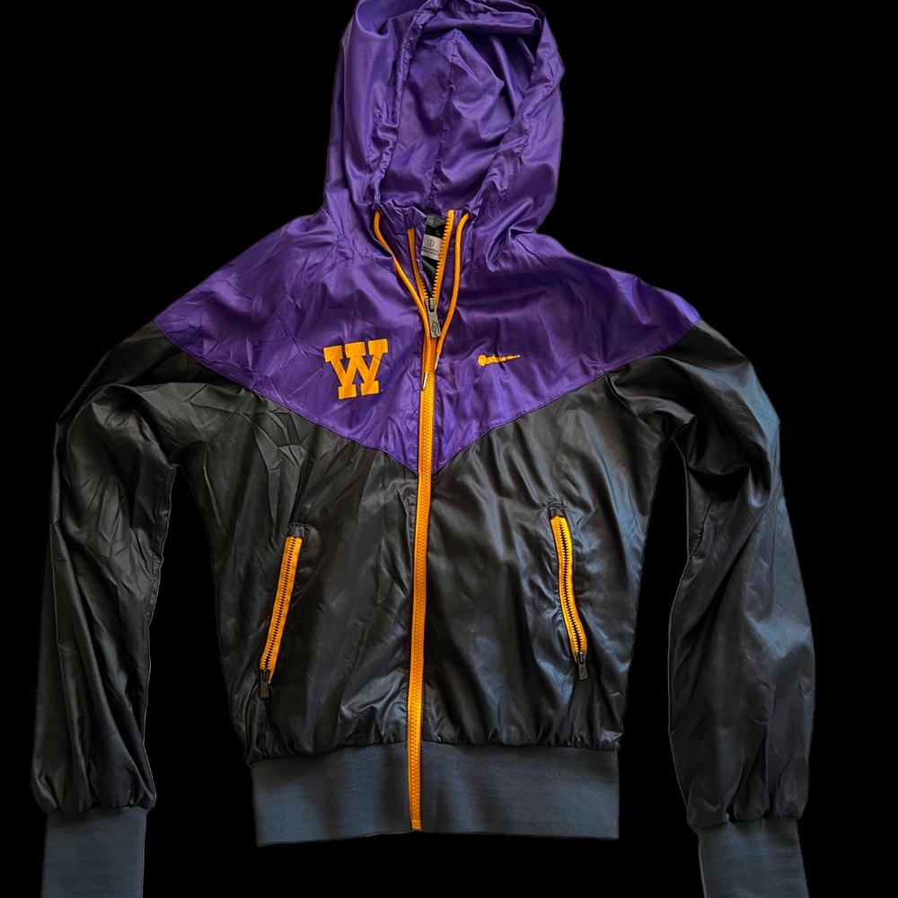 University of Washington Huskies Lightweight Nike Jacket